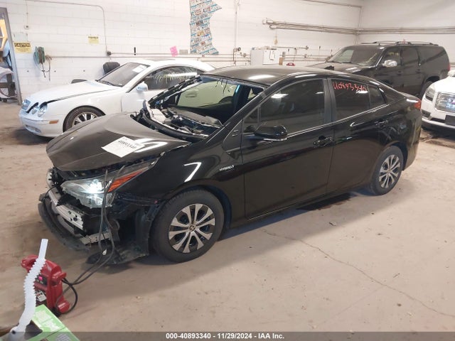 Toyota Prius Xle Awd-e 2021 JTDL9MFU7M3029438 Image 2