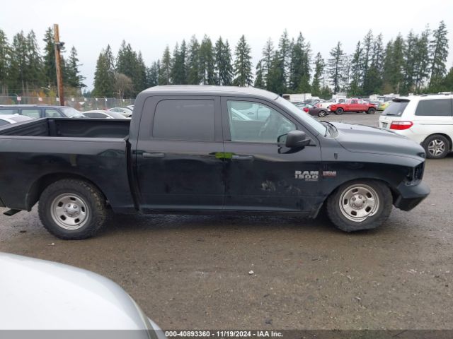 3C6RR7KT7LG130670 RAM 1500 Classic Tradesman  4x4 5'7 Box