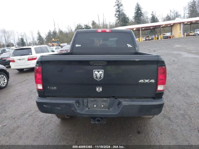 3C6RR7KT7LG130670 RAM 1500 Classic Tradesman  4x4 5'7 Box