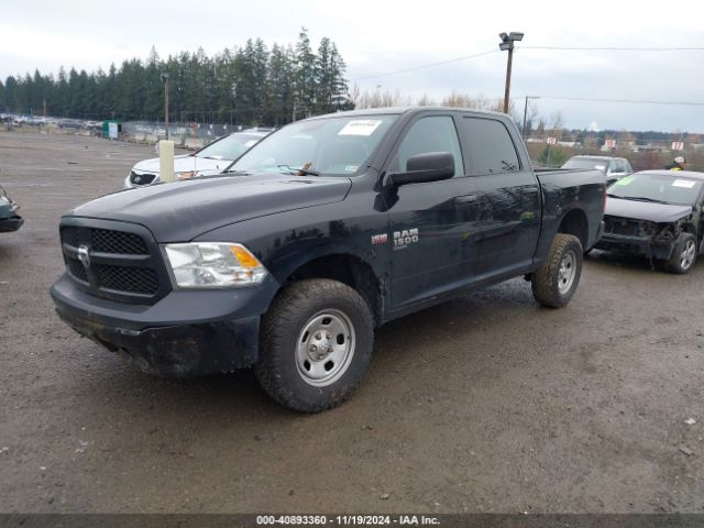 3C6RR7KT7LG130670 RAM 1500 Classic Tradesman  4x4 5'7 Box