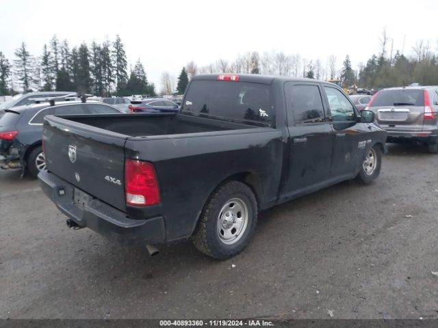 3C6RR7KT7LG130670 RAM 1500 Classic Tradesman  4x4 5'7 Box