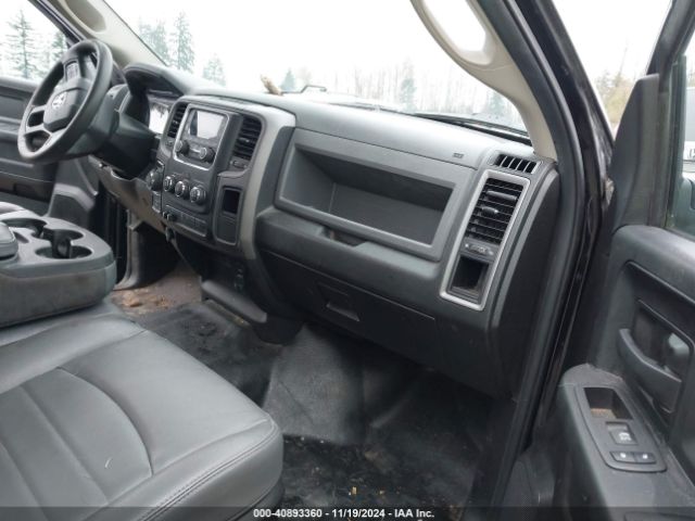 3C6RR7KT7LG130670 RAM 1500 Classic Tradesman  4x4 5'7 Box