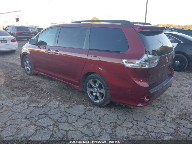 Toyota Sienna Se 8 Passenger 2017 5TDXZ3DC2HS852854 Image 3