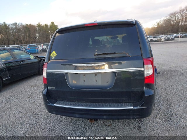 2C4RC1CG6GR158386 Chrysler Town & Country Touring-l Anniversary Edition