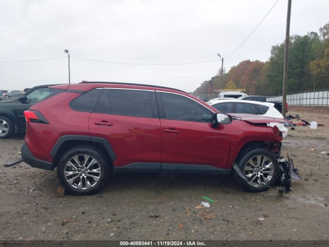 2T3C1RFV4MW133895 Toyota Rav4 Xle Premium