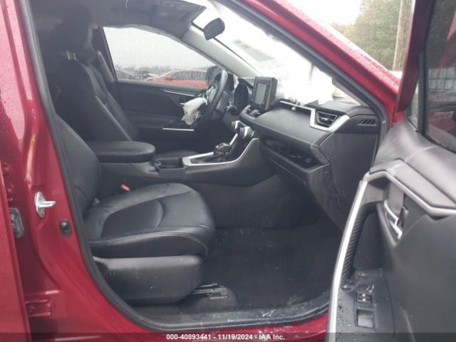 2T3C1RFV4MW133895 Toyota Rav4 Xle Premium