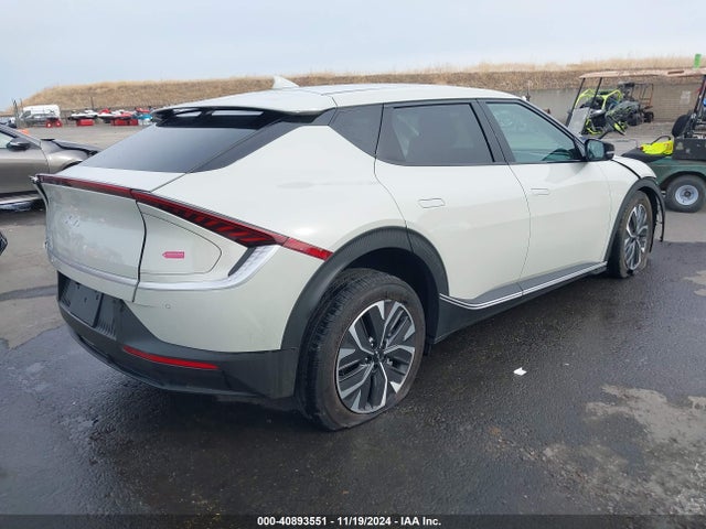 KIA Ev6 Light Long Range 2024 KNDC3DLC8R5214848 Image 4