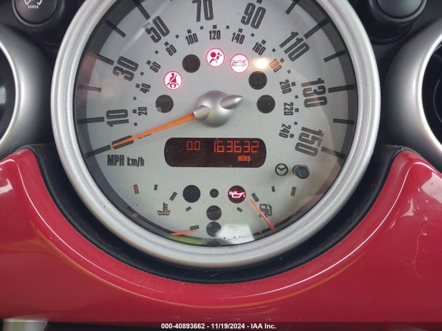 2006 MINI COOPER S WMWRE33516TN26580 Photo 6