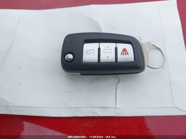 JN1BJ1CP9JW195098 Nissan Rogue Sport S