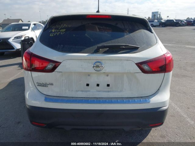 JN1BJ1CP9JW195098 Nissan Rogue Sport S