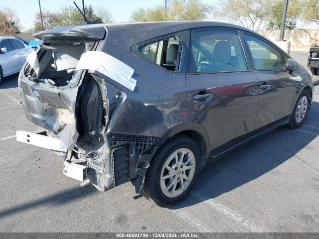 Toyota Prius V Four 2017 JTDZN3EU0HJ071551 Image 4