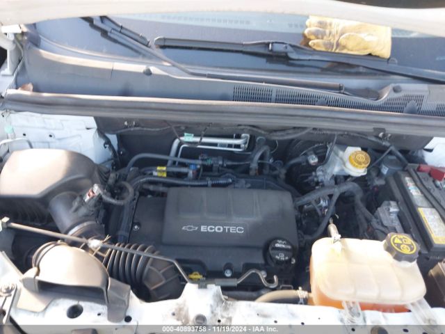 3GNCJNSB9HL269092 Chevrolet TRAX LS