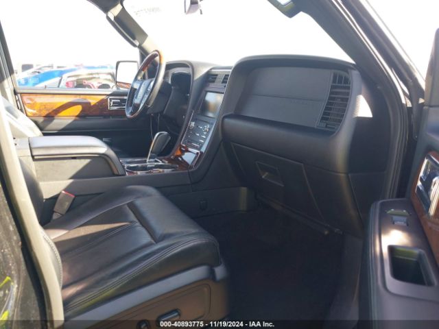 5LMJJ2JT6FEJ03918 Lincoln Navigator