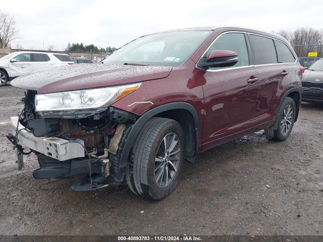 Toyota Highlander Xle 2017 5TDJZRFH0HS375651 Image 2