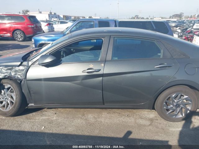 KMHLM4DG8RU807724 Hyundai ELANTRA SEL