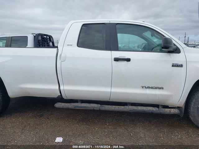 5TFCW5F19HX021375 Toyota Tundra Sr5 5.7l V8