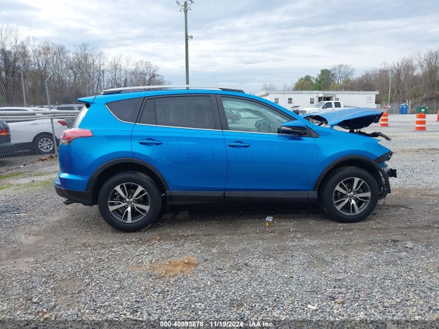 Toyota Rav4 Xle 2017 2T3RFREVXHW683508 Image 12