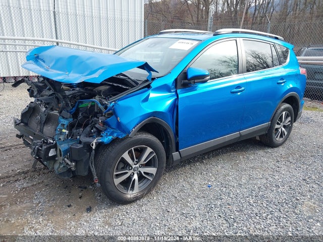 Toyota Rav4 Xle 2017 2T3RFREVXHW683508 Image 2