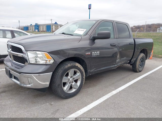 1C6RR6KT6KS562460 RAM 1500 Classic Tradesman  4x2 5'7 Box