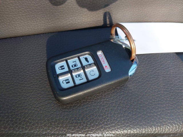 Honda Odyssey Touring 2022 5FNRL6H82NB043310 Image 11
