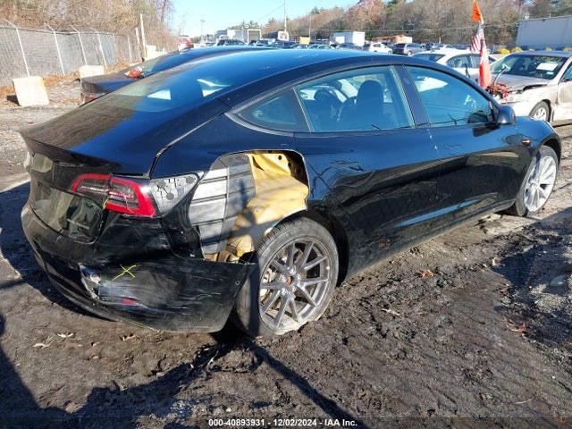2021 TESLA MODEL 3 5YJ3E1EB4MF903192 Photo 3