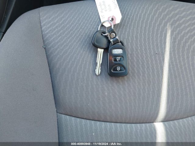 KMHDH4AE5GU542415 Hyundai ELANTRA SE