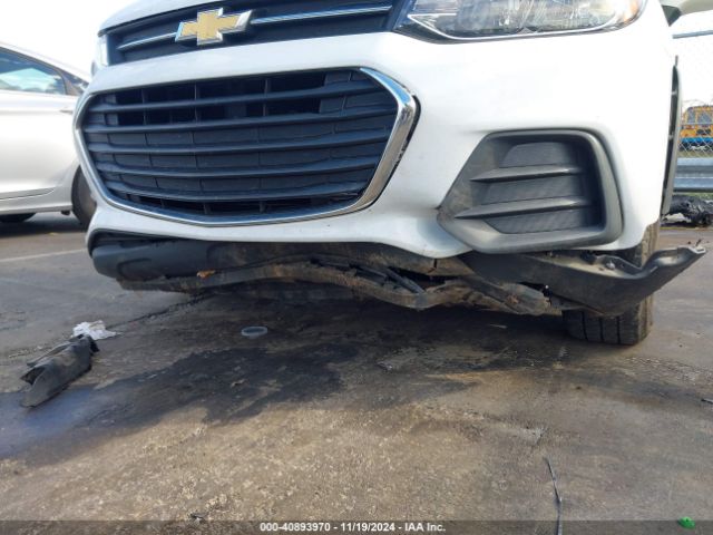 3GNCJKSB8LL242506 Chevrolet Trax Fwd Ls