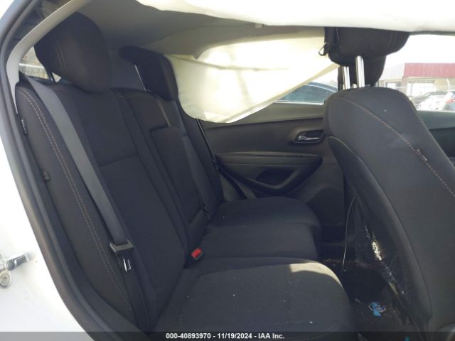 3GNCJKSB8LL242506 Chevrolet Trax Fwd Ls