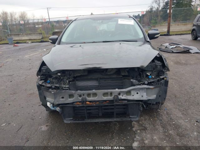 1FADP3K24JL260503 Ford FOCUS SE