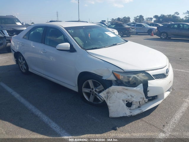 2014 4T1BF1FK2EU332622 main image