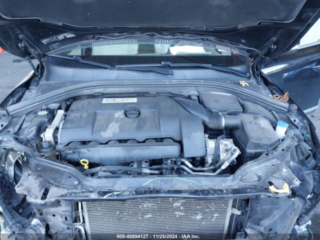 YV4902RC9F2561033 Volvo Xc60 T6 Premier Plus