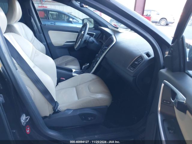 YV4902RC9F2561033 Volvo Xc60 T6 Premier Plus