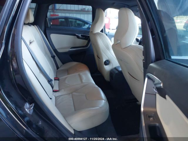 YV4902RC9F2561033 Volvo Xc60 T6 Premier Plus