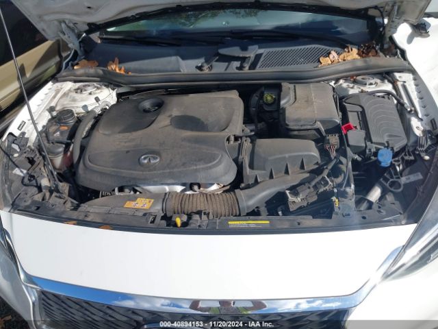 SJKCH5CP0HA033918 Infiniti QX30