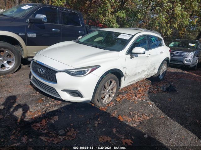 SJKCH5CP0HA033918 Infiniti QX30