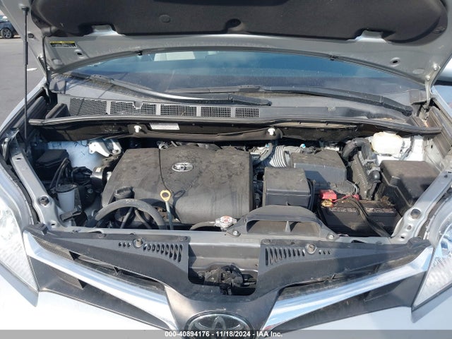 Toyota Sienna Le 8 Passenger 2019 5TDKZ3DC3KS014706 Image 10
