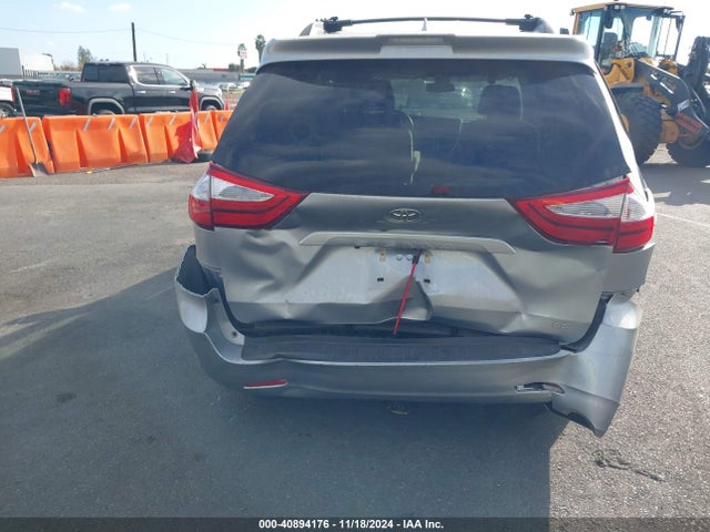 Toyota Sienna Le 8 Passenger 2019 5TDKZ3DC3KS014706 Image 16