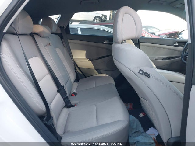 Hyundai TUCSON SE 2018 KM8J23A48JU616844 Image 8