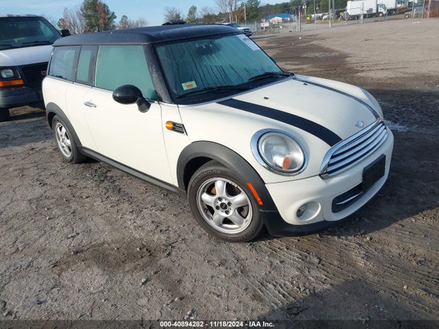 2011 MINI COOPER CLUBMAN WMWZF3C51BT187830 Photo 0