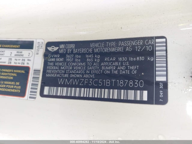 2011 MINI COOPER CLUBMAN WMWZF3C51BT187830 Photo 8