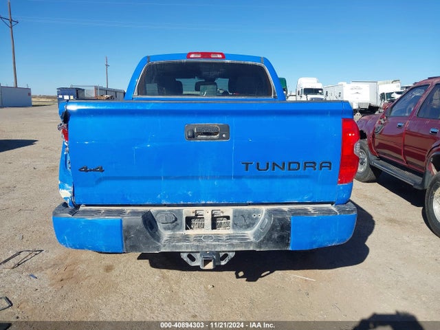 5TFDY5F18KX852632 Toyota Tundra Trd Pro 5.7l V8