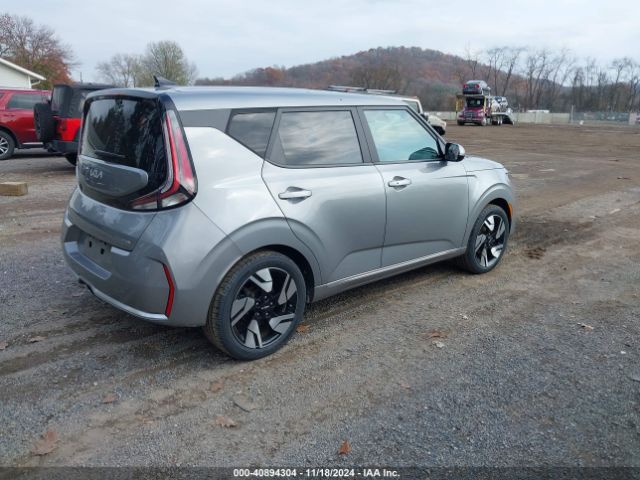KNDJ53AU8P7853854 KIA Soul Gt-line