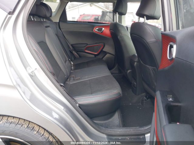 KNDJ53AU8P7853854 KIA Soul Gt-line