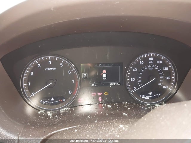 Hyundai Genesis 3.8 2016 KMHGN4JE4GU107939 Image 14