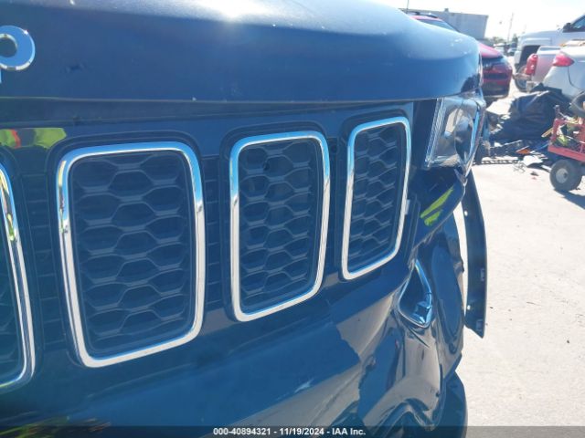 1C4RJEAG4HC757071 Jeep Grand Cherokee Laredo 4x2