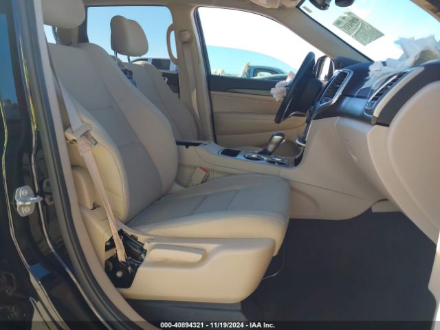 1C4RJEAG4HC757071 Jeep Grand Cherokee Laredo 4x2