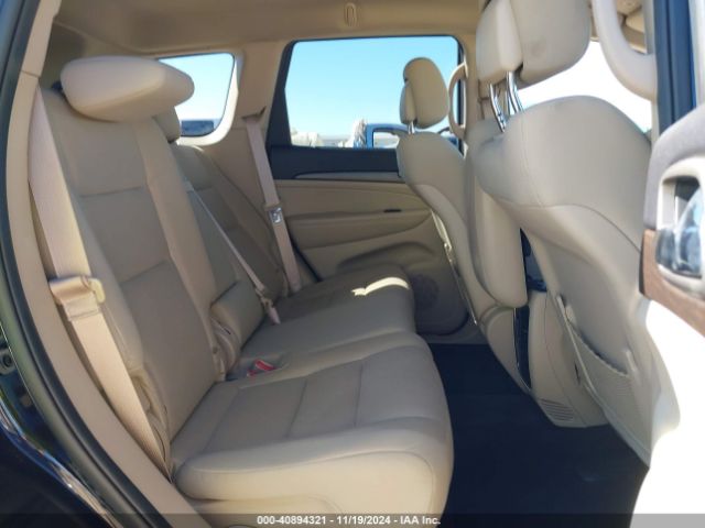 1C4RJEAG4HC757071 Jeep Grand Cherokee Laredo 4x2