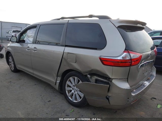 5TDYZ3DC6HS768749 Toyota Sienna Limited Premium 7 Passenger