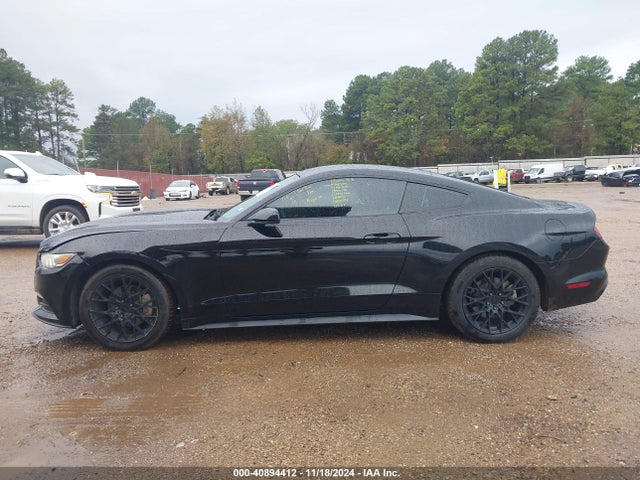 1FA6P8AM2H5306403 Ford Mustang V6