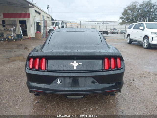 1FA6P8AM2H5306403 Ford Mustang V6